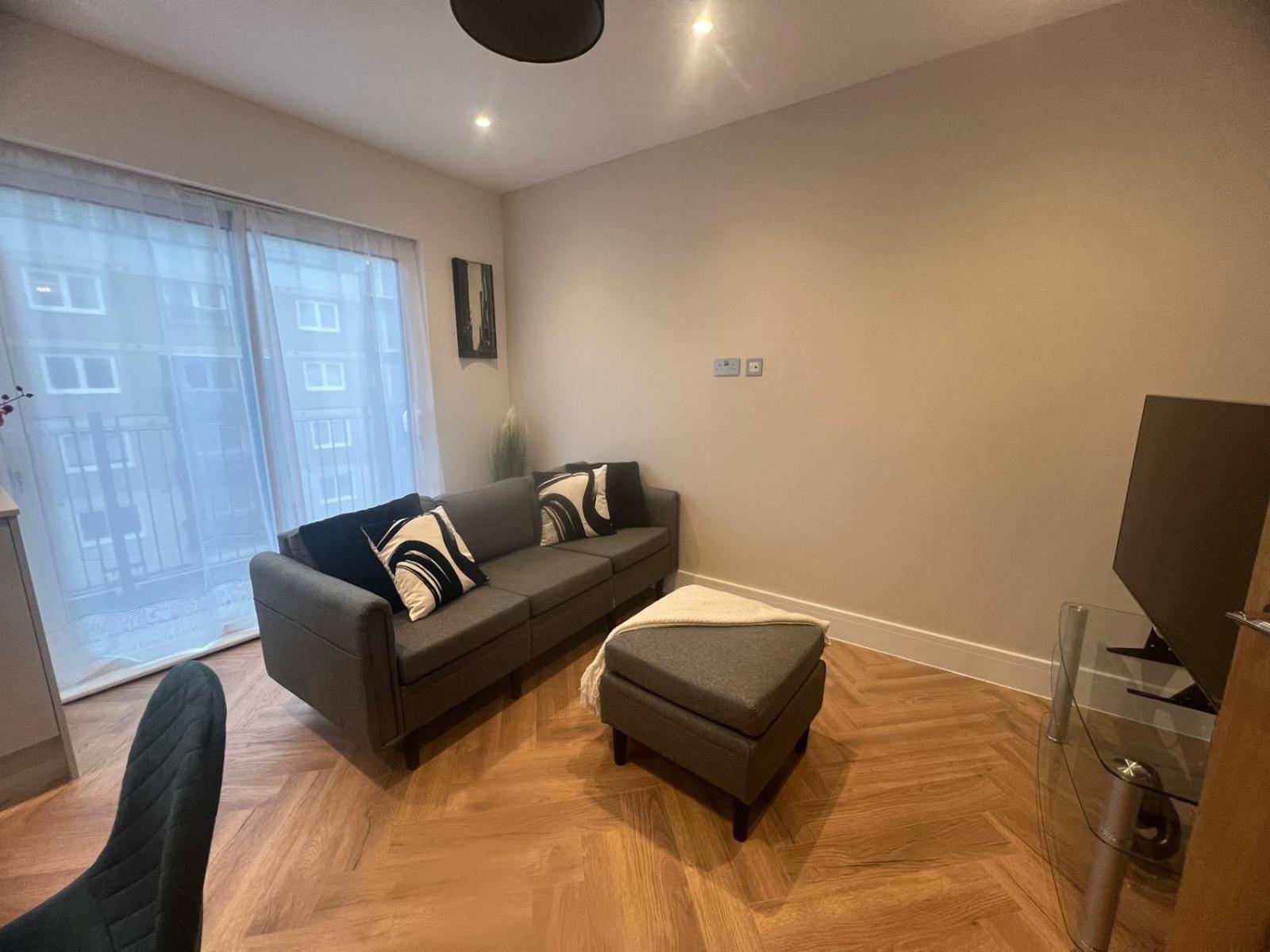 New 2 Bedroom Apartment Rickmansworth Town Centre Екстер'єр фото